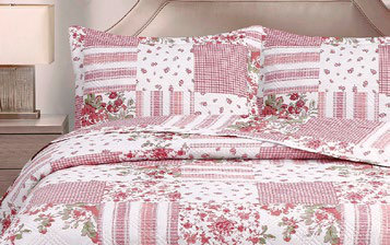 Colcha Estampada Patchwork Rosa