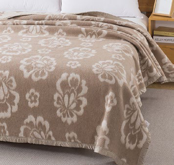 Frazada 25% Lana Jacquard Jardín Beige